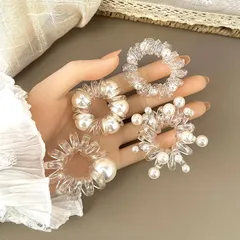 【特価商品】大人 大人 お子様 髪飾り ヘアアクセサリー っぽい 小物 トレンド プレゼント シンプル 通勤 オフィス ファッション (4本セット 跡がつかないヘアゴム 高弾性 おしゃれ パール スプリングヘアゴム 透明) 4本セット パール付きヘアゴム 髪ゴ