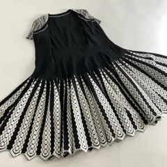 2025年最新】alaia ワンピースの人気アイテム - メルカリ