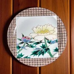 九谷 在銘 牡丹図 大皿 色絵 丸皿 九谷焼 盛り皿 飾り皿 古美術 和食器 骨董品 アンティーク
