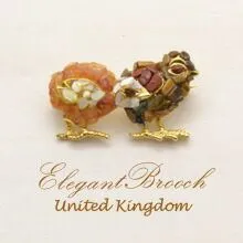 イギリス製ブローチ　鳥　天然素材(ヨーロッパ/アクセサリー直輸入/レディース/インポート/コスチュームジュエリー)