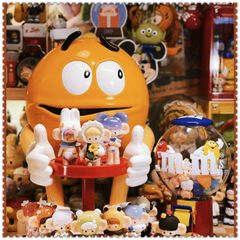 ペット用品 ディスペンサー　m&m's エムアンドエムズ　置物　インテリア雑貨【オレンジ】