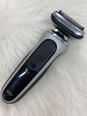 【未使用品・買取品・本体のみ・傷あり】充電式シェーバー S7 シリーズ7 ブラウン シルバー ブラック