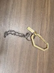 GOLDEN] KEYRING(2024年4月初旬以降発送) – BTS JAPAN OFFICIAL SHOP