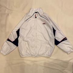 90s　umbro　ナイロン　トラック　ジャケット　短丈　刺繡　【J-46】