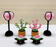 ひな飾り小道具【ぼんぼり一対＆桜橘＆菱餅一対】ちりめん細工 ひな祭り お雛様 3月ディスプレイ 新品未使用品