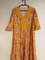 【未使用】SHEIN フラワーワンピース Mサイズ 華やか／ゆったりサイズ