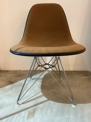 イームズ　サイドシェルチェア　A　ハーマンミラー　eames