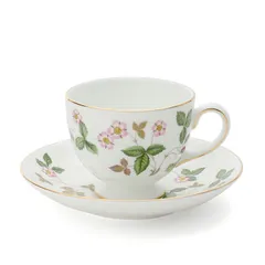 新品 ウェッジウッド ワイルドストロベリー ティー＆コーヒー(兼用)カップ＆ソーサー (リータイプ) ギフト 結婚祝い プレゼント 贈り物