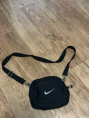 ヴィンテージ NIKE(ナイキ) ヘリテイジ クロスボディバッグ