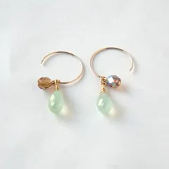 〚ピアス〛　グリーンカルセドニー＆ビーズ