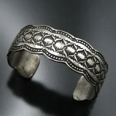 ゲイリーリーブス　バングル ナバホ Gary・Reeves ゲーリー・リーブス スタンプワーク バングル