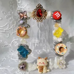 【ハンドメイド】バレンタイン　ホワイトデーホイップデコ　硬質ケース　レジン　トレカケース　トレカ　シルバーゴールド　オーロラ　推し活・オタ活　マグネットジェルネイルトレカケースも販売中