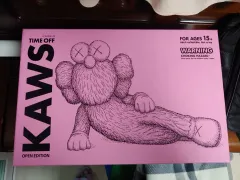 その他 KAWS time off PINK MEDICOMTOY KAWS time off pink medicom toy カウズ
