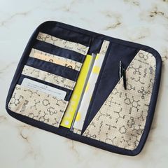 診察券ポーチ 保険証ケース お薬手帳 マルチケース  ハンドメイド No.155