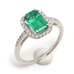 エメラルドダイヤモンドリング 約14号 PT900・E1.40・D0.22ct