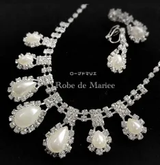 ブライダルアクセサリー　ティアドロップパールのネックレス&イヤリング　セット