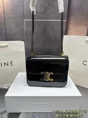 Celine セリーン ラッカー アンダーアーバッグ（ボックス付き） 