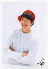 【中古】生写真(ジャニーズ) ジャニーズWEST/重岡大毅/上半身・衣装白・帽子・腕組み・左向き・背景白/「ジャニーズWEST LIVE TOUR 2019 WESTV!」グッズオフショット/公式生写真