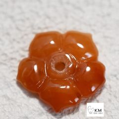 ж天然石翡翠 ヒスイ10*10.5*2㎜ 花フラワー１つ 濃オレンジ