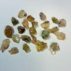 天然石 ルチルクォーツ 原石 細石 大きめ 約50g⭐️2749 - メルカリ