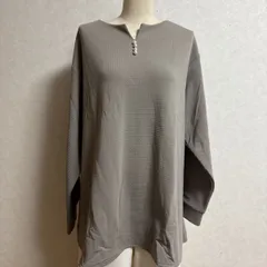 KN3282 ＊4L 大きいサイズ　エンボス裏起毛チュニックグレージュ