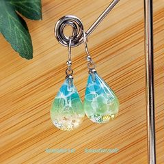 ドロップ海ピアス(ライトブルー＊ライトグリーン)