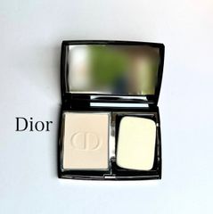 Dior フォーエバー　コンパクト　ナチュラル　ベルベット〈パウダーファンデーション〉