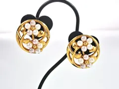 クレージュ　courreges　花/フラワーモチーフ　サークル　イヤリング　直径:1.9cm　フェイクパール　パールホワイト×ゴールドカラー　送料無料