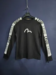 2025年最新】evisu ロンtの人気アイテム - メルカリ