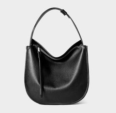 russet スムースレザートートバッグBlack 39,600円 新品未使用 - メルカリ