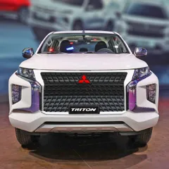 新車外し！トライトン純正フロントグリル　ホワイトダイヤモンド 楽天市場】豪州 オーストラリア ミツビシ 純正 トライトン