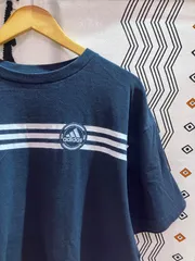 古着　adidas Lサイズ　プリントTシャツ　ネイビー
