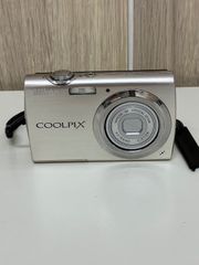 Nikon COOLPIX L15】コンパクトデジカメ シルバー 乾電池式 - メルカリ