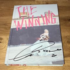【直筆サイン入り】 IU The Winning I WIN Ver. サイン 直筆サイン入り】 IU The Winning I WIN Ver. サイン 直筆サイン入り