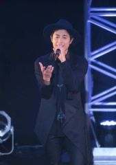 [중고] 생사진(남성) BOYS AND MEN/용상/라이브 포토·무릎 위·의상 블랙. 모자·오른손 올려/마코토 Live Photo Set