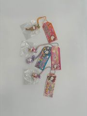 ハローキティ 根付 ストラップ　冬期限定　雪だるま他　4種 最終 キティ 根付け 冬期限定 スノボ 雪だるま ご当地 ハローキティ