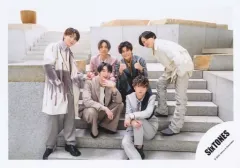 【中古】生写真(ジャニーズ) SixTONES/集合(6人)/横型・全身/SixTONES 「ポートレートシリーズ」オリジナルフォト/公式生写真