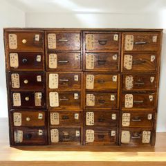 某有名オークション買入 古道具 薬棚 多引き出し 箪笥 当時物 江戸時代 インテリア ヴィンテージ アンティーク 骨董