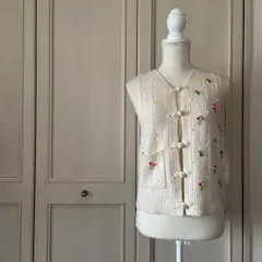T ヤンヤン yanyan 花柄 総柄 刺繍 ジレ ベスト シャツ ニット