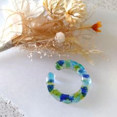 琉球ガラス　イヤーカフ　ハンドメイド　レジン　ブルー　グリーン　水色