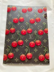 村上隆　ルイヴィトン　チェリー柄クリアファイル ルイヴィトンLouisVuitton村上 隆 チェリー柄クリアファイル