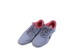 【美品】NIKE GOLF(ナイキゴルフ) スパイクレスゴルフシューズ グレー白 レディース 24.5cm 909084-002 ゴルフ用品 2504-0106