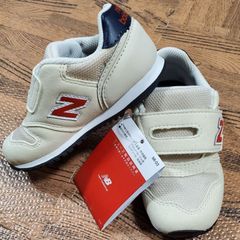 【新品未使用】ニューバランス 373　ホワイト　14.5cm