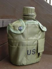 ★▲USマーク入りキャンティーン ミリタリー水筒(カップ付)【OD】5529-OD（レターパック）