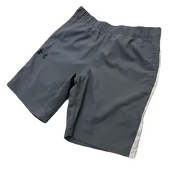 アンダーアーマー グレー ナイロン ショートパンツ 短パンツ ショーツ メンズ XL 【 スポーツにピッタリ♪ 】UNDER ARMOUR ●Ja8701