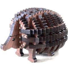 パズル造形　ミニチュア動物「ハリネズミ」　シート貼りＭＤＦオーク（茶）