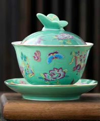 グリン蝶の蓋碗☆茶器未使用品 蝶恋花三才蓋碗 中国茶器 景徳鎮　蓋付き茶器 飲茶食器