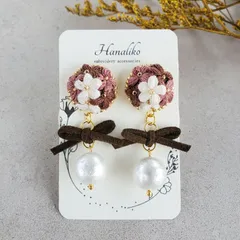 【No.RF01】刺繍イヤリング／ピアス｜くすみピンクの小花とコットンパール｜大人かわいい春アクセ