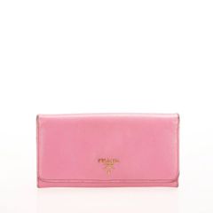 プラダ財布