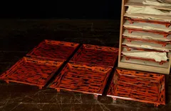 輪島塗　本塗師 渡辺信一　山水　脚付き会席膳　10枚 輪島塗 本塗師 渡辺信一 山水 脚付き会席膳 5枚 美品 - メルカリ